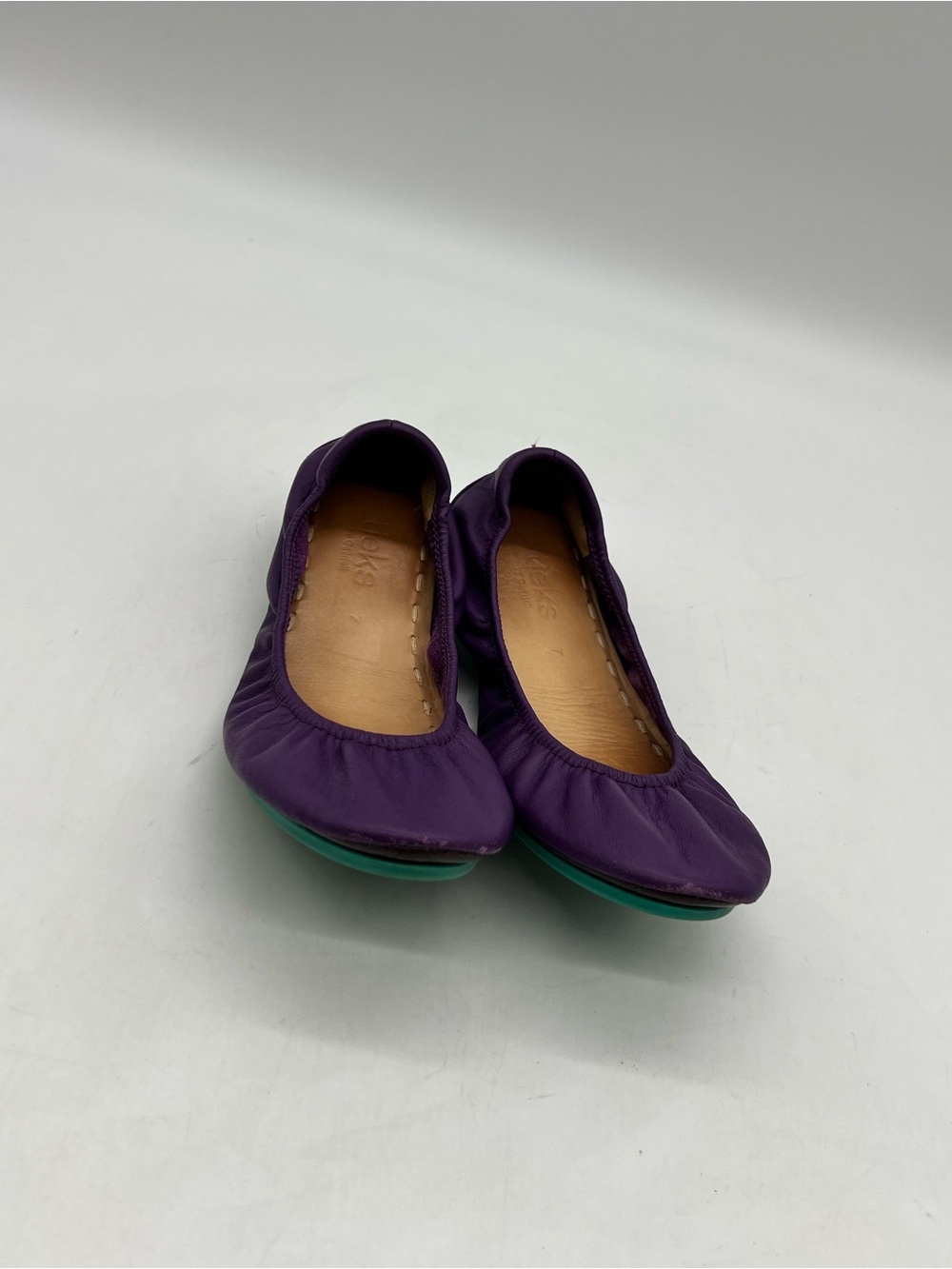 Tieks by Gavrieli Women’s size 7 purple Leather Ballet Flats Foldabale Shoes.
